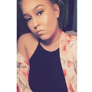 Meet your Posher, Pamela